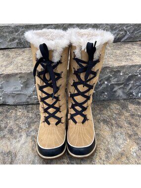 Sorel Womens Winter Snow Boots Size 8 Waterproof Faux Fur Lined Outdoor Cozy